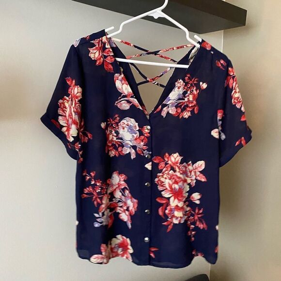 Sandy and Sid Blue and Pink Floral Top Size Large - Picture 1 of 9